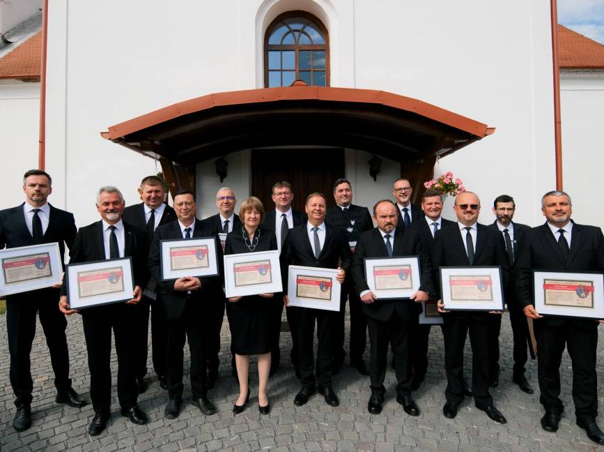 Oklevélben részesültek a 25 éve szolgáló lelkipásztorok