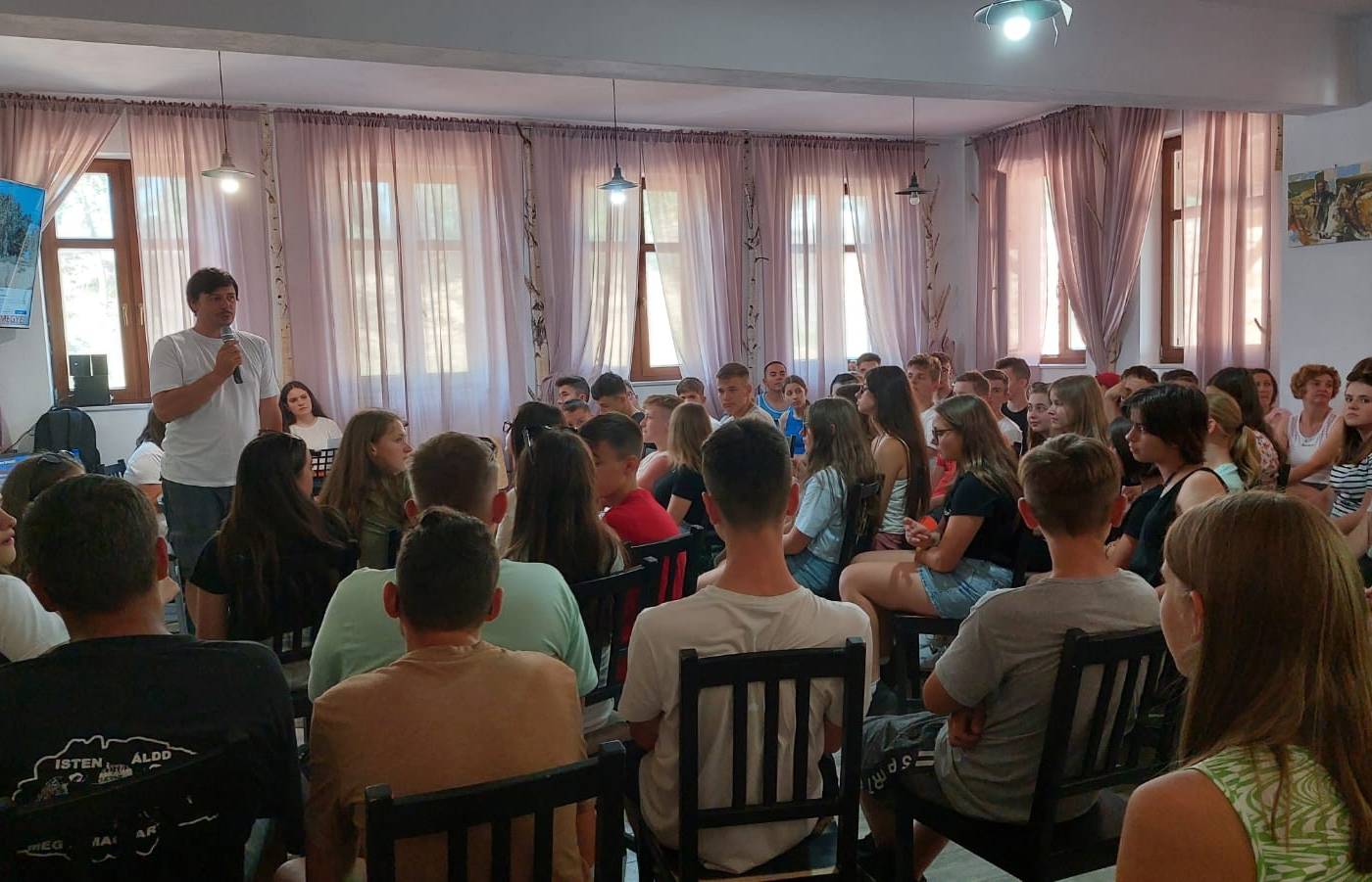 Elstartolt az ifitábor