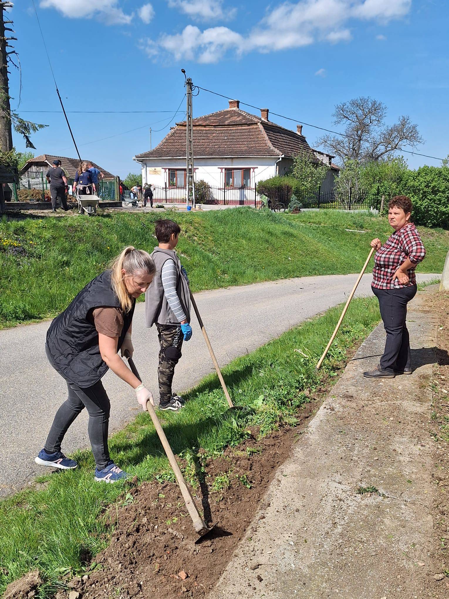 Szeretethíd Dobra